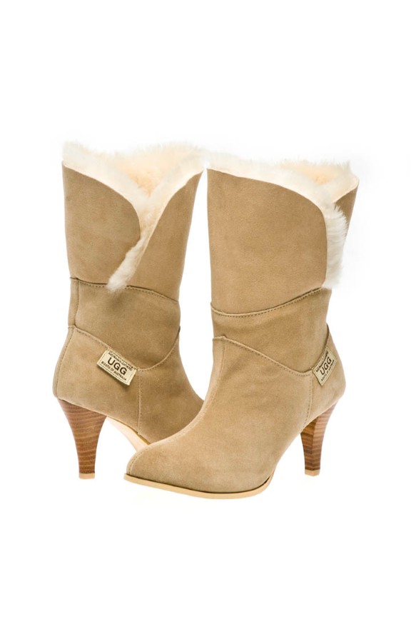 ugg boots with wooden heel